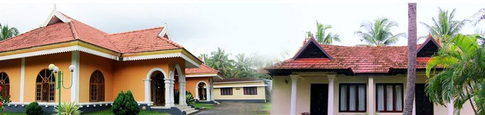 Lakshmi Hotel And Resorts Kumarakom Esterno foto